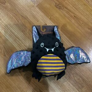 Happy Halloween Bat Plush Dog Toy clinker and With Squeaker….